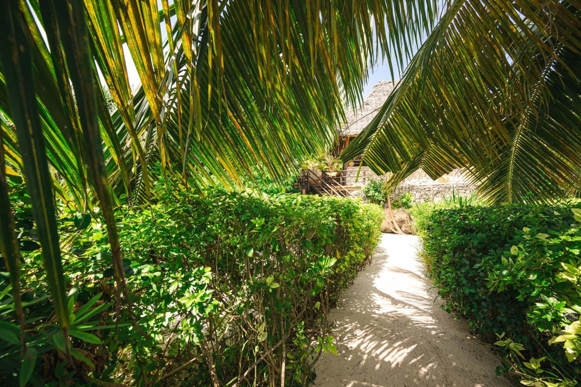 Sunshine Bay Hotel Zanzibar Matemwe  Exterior photo